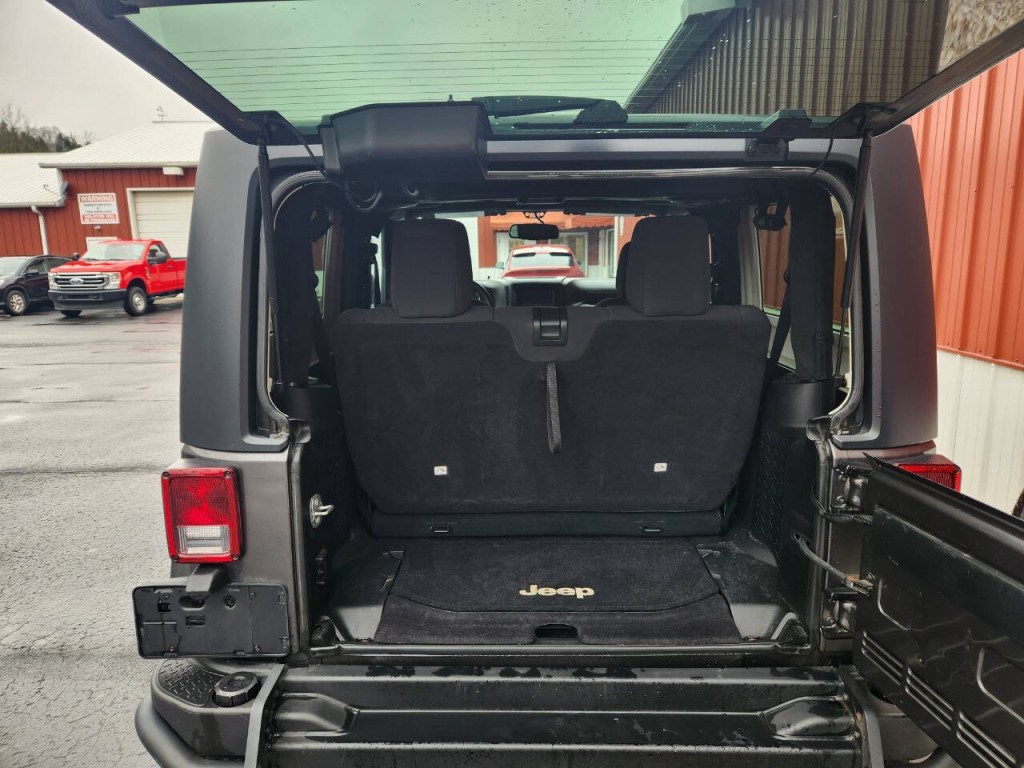 2014 Jeep Wrangler Image 4