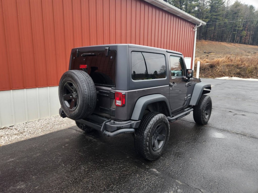 2014 Jeep Wrangler Image 11