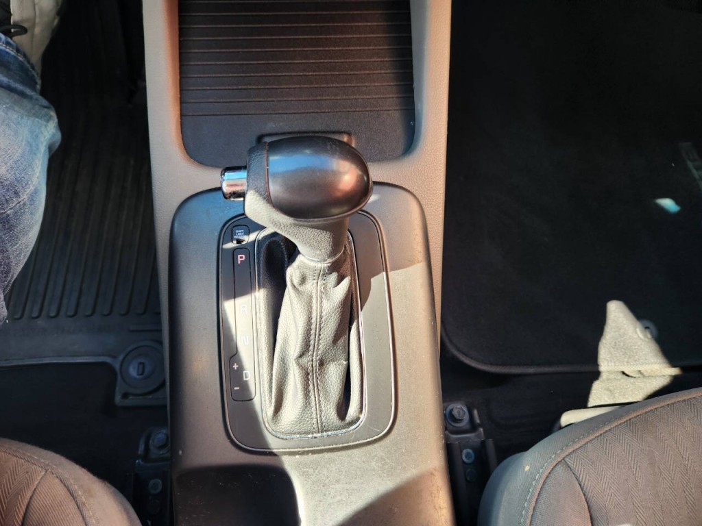 2016 Kia Forte Image 17