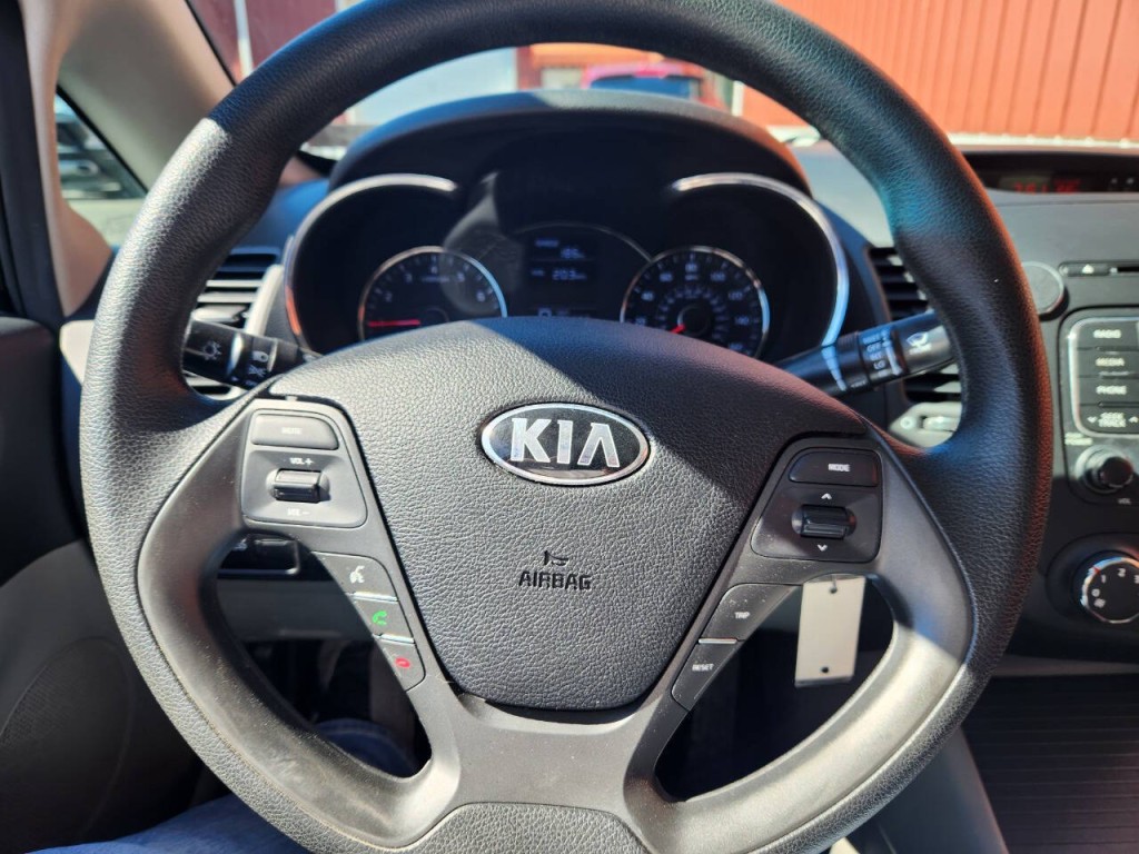2016 Kia Forte Image 19
