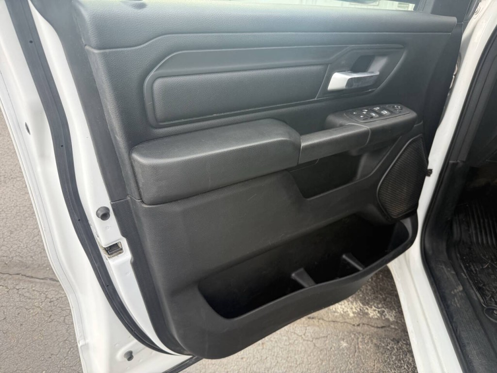 2019 RAM 1500 Image 5