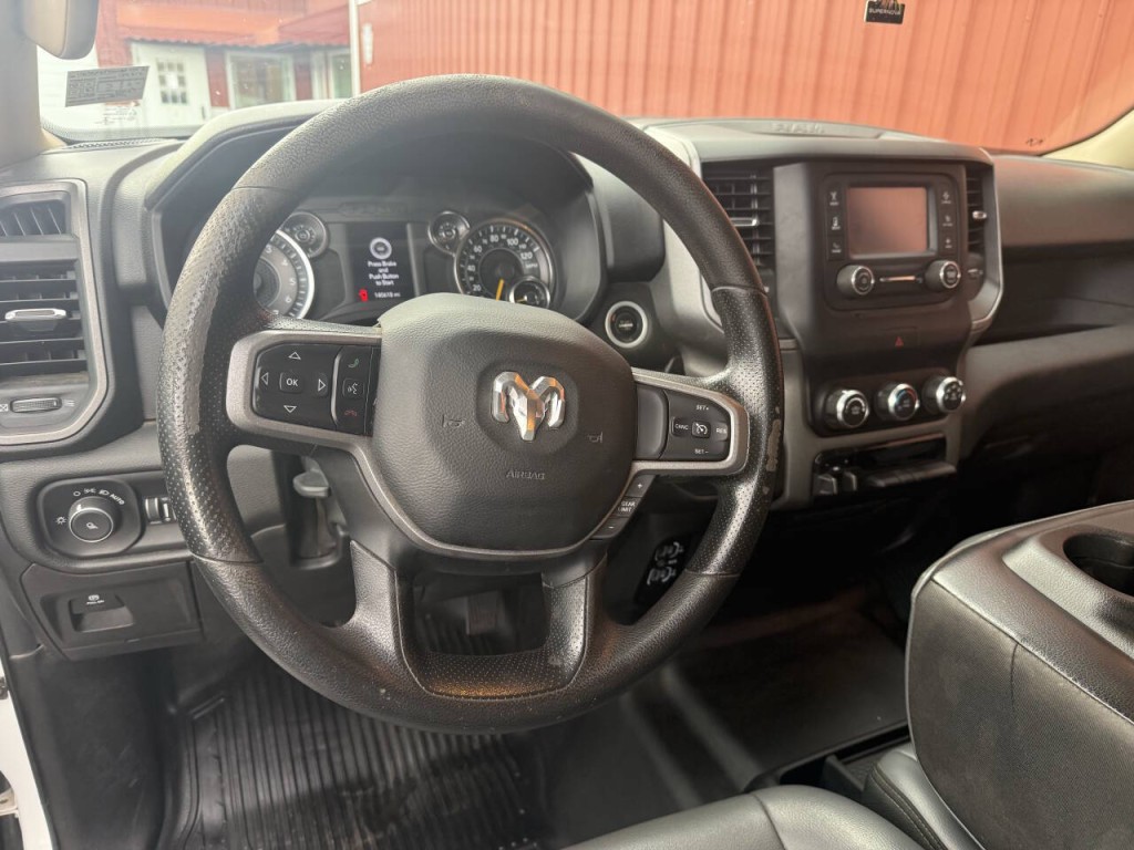 2019 RAM 1500 Image 9