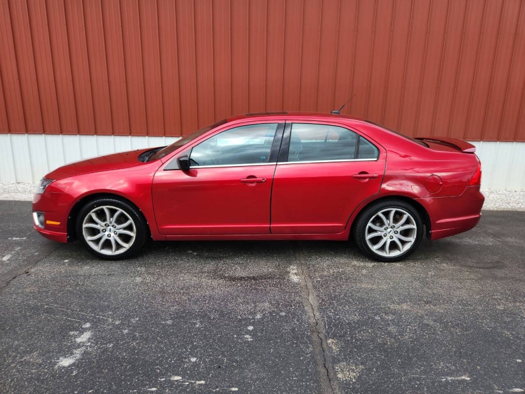 2011 Ford Fusion Image 2