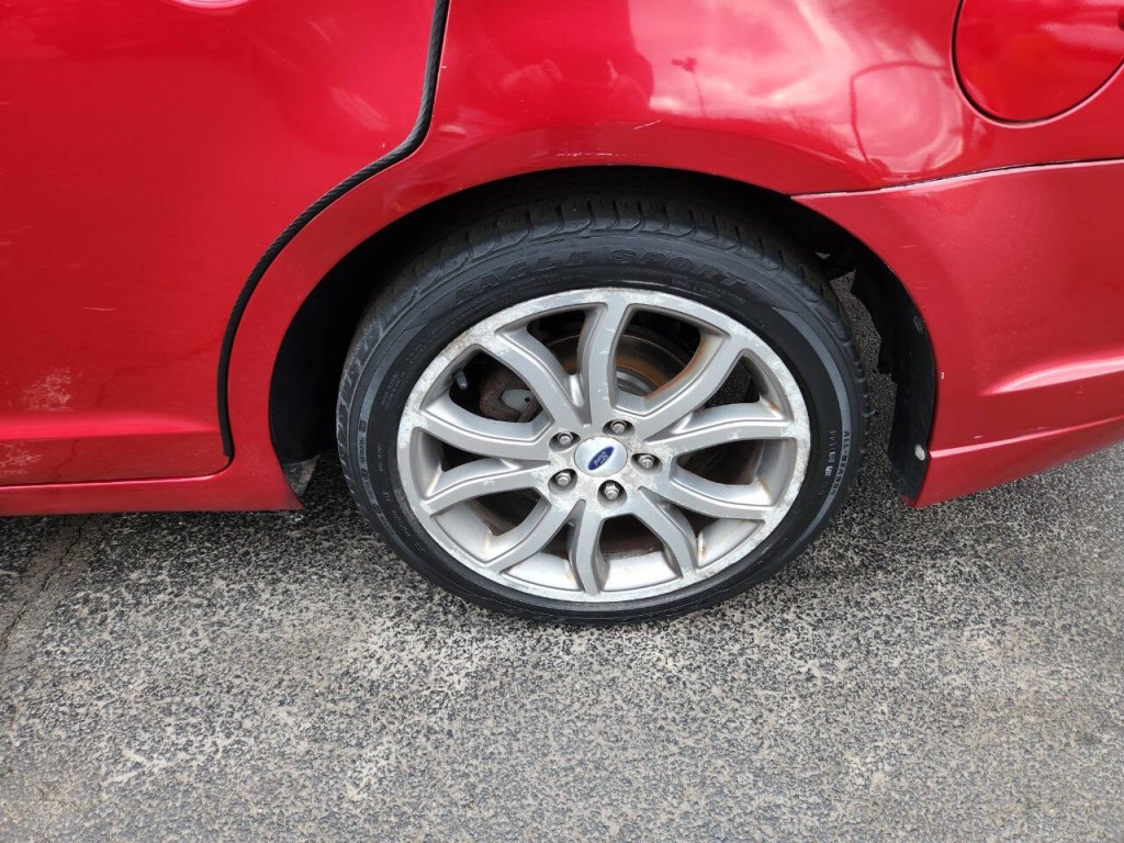 2011 Ford Fusion Image 7