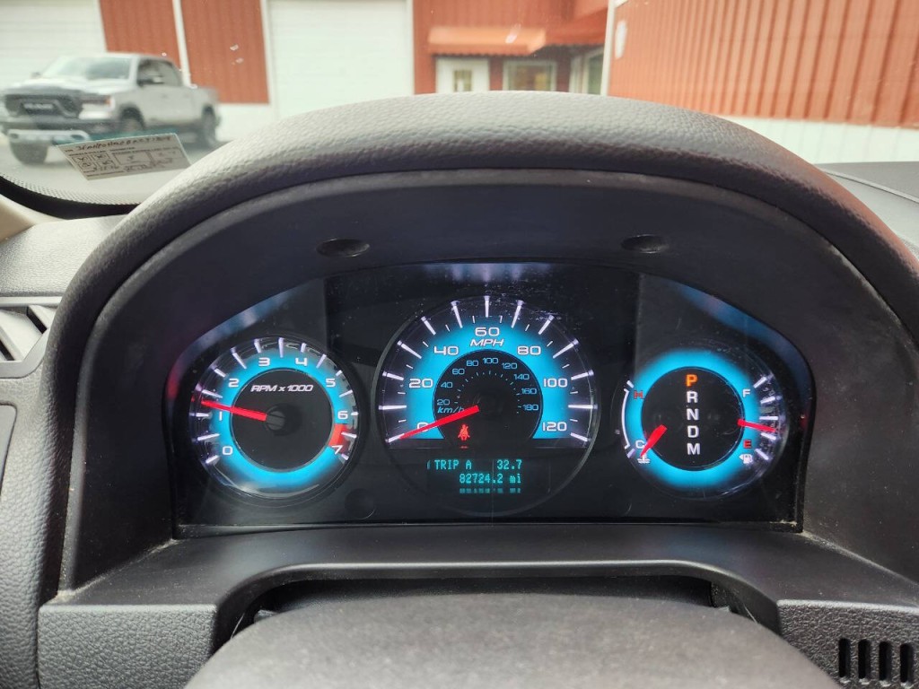 2011 Ford Fusion Image 16