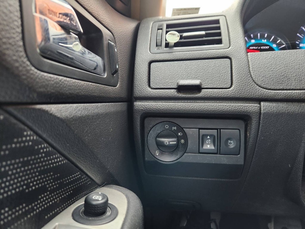 2011 Ford Fusion Image 20
