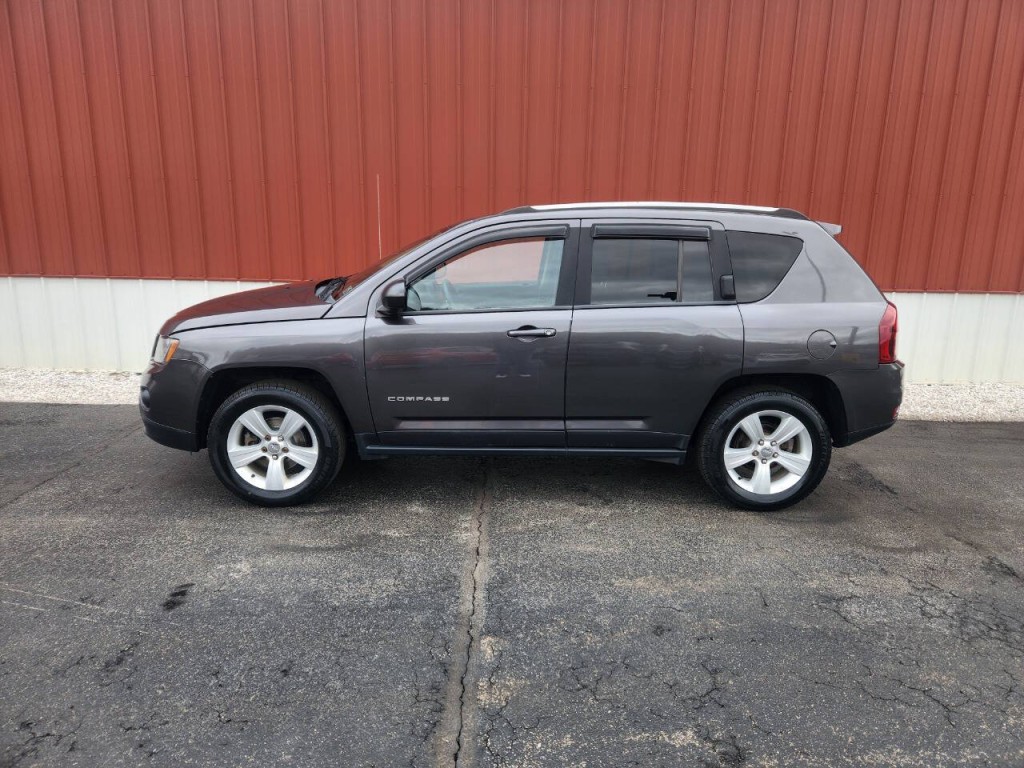 2016 Jeep Compass Image 2