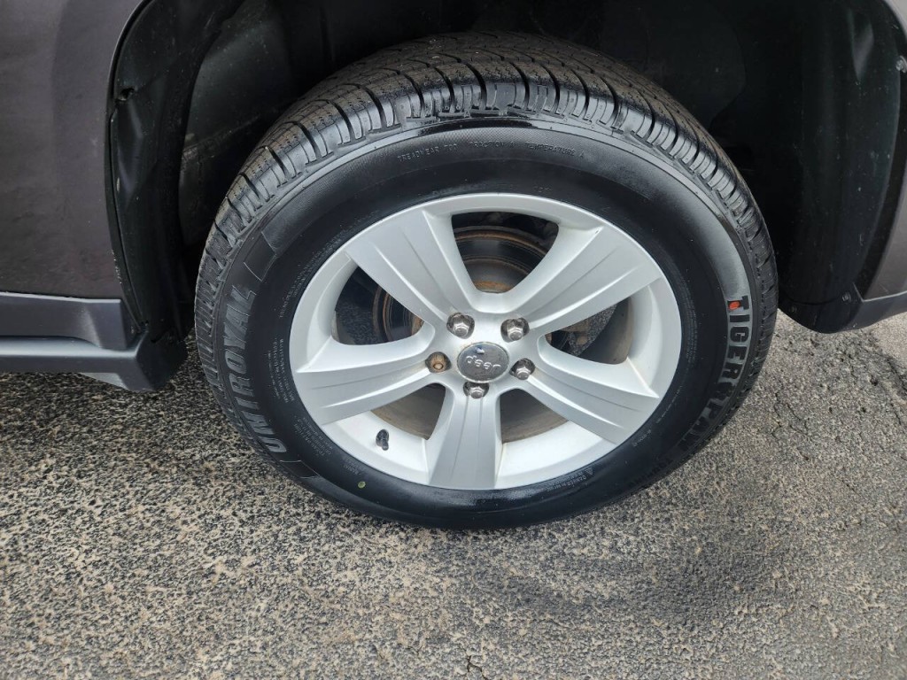 2016 Jeep Compass Image 7