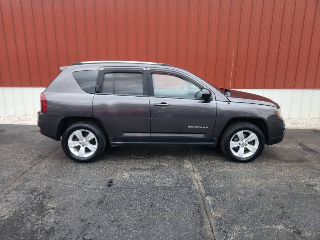 2016 Jeep Compass Image 9