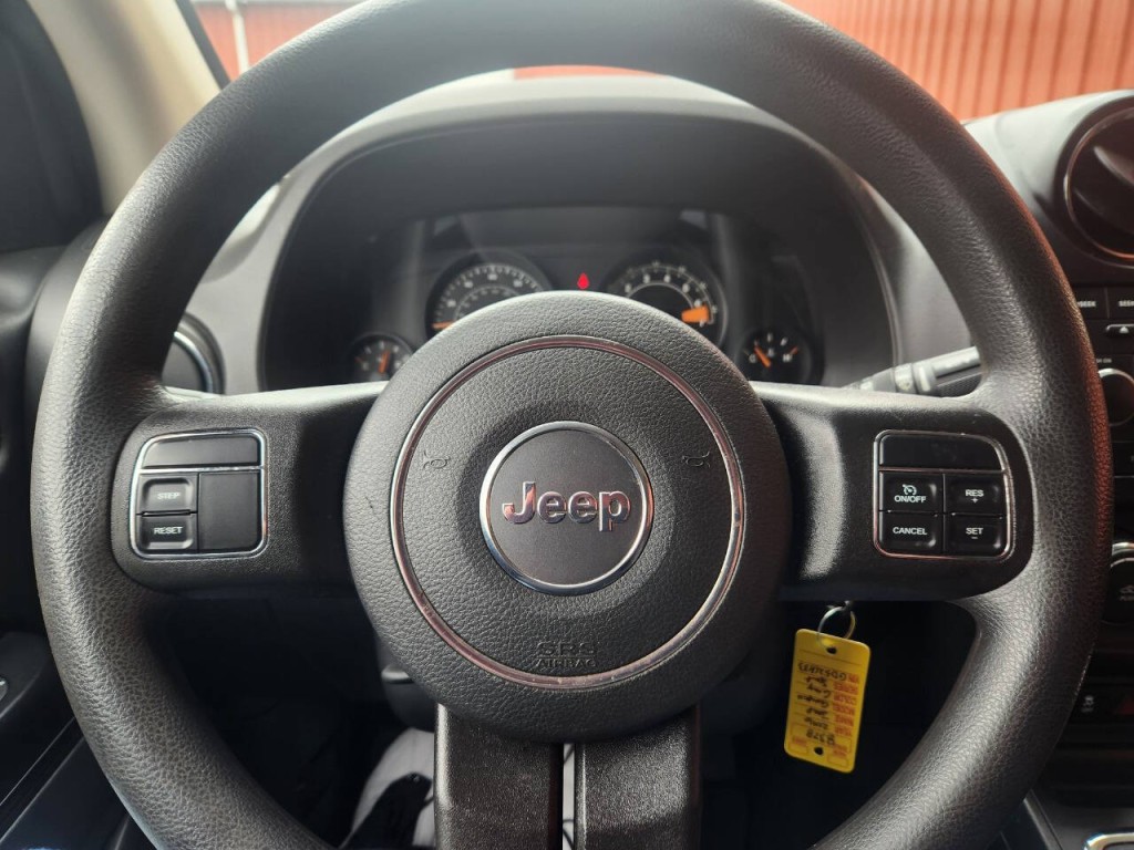 2016 Jeep Compass Image 15