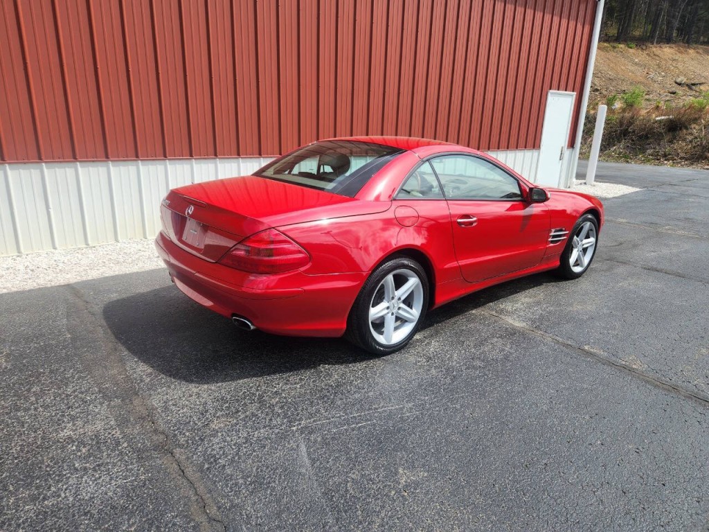 2005 Mercedes-Benz SL-Class Image 7