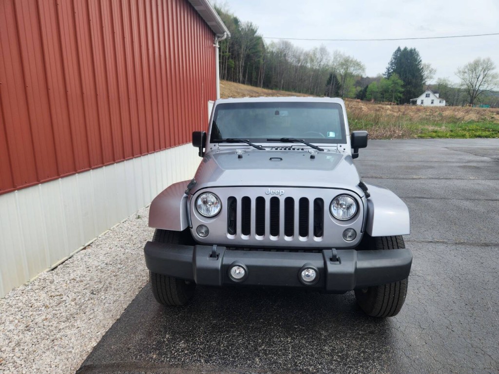 2014 Jeep Wrangler Image 4