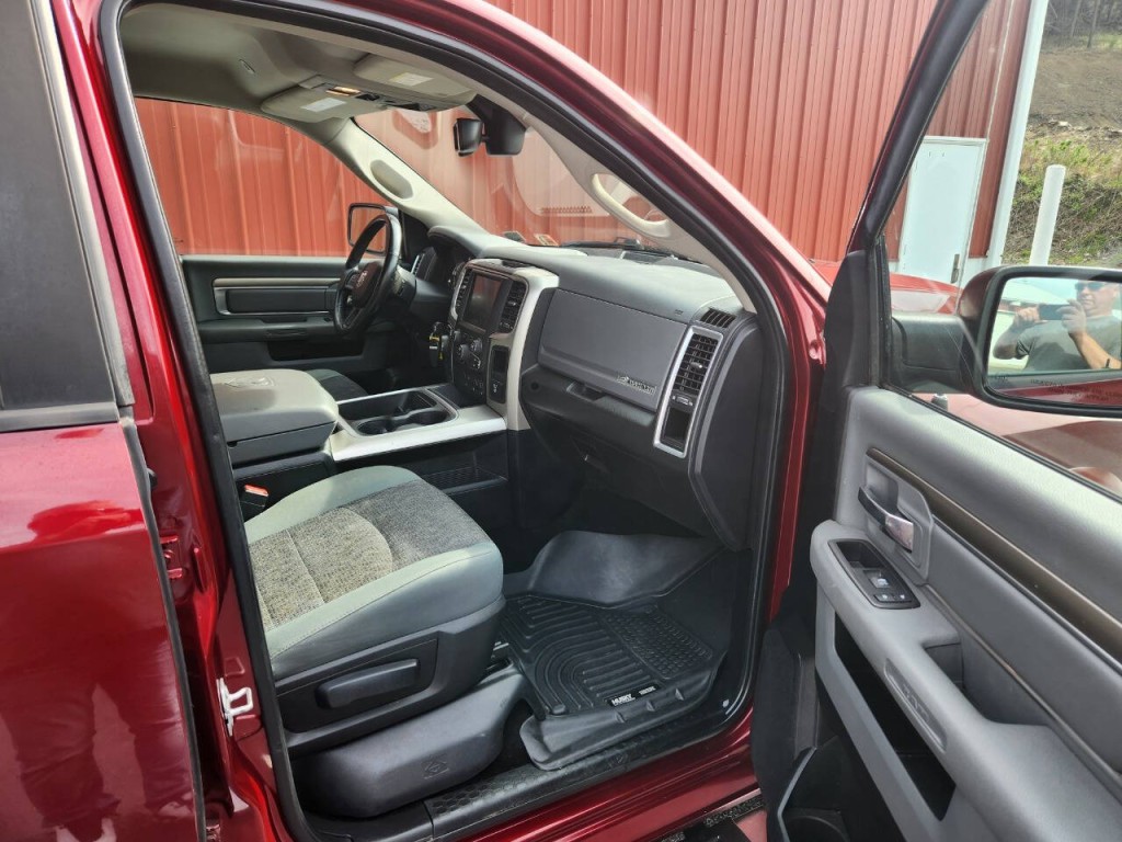 2017 RAM 1500 Image 11