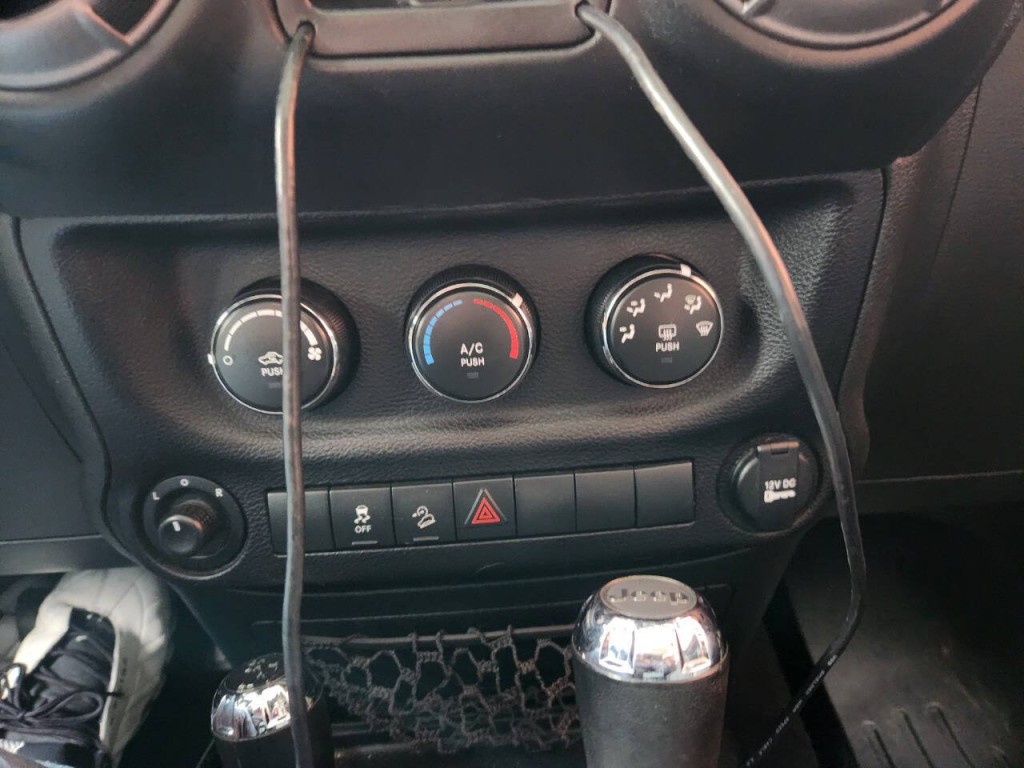 2018 Jeep Wrangler Image 20