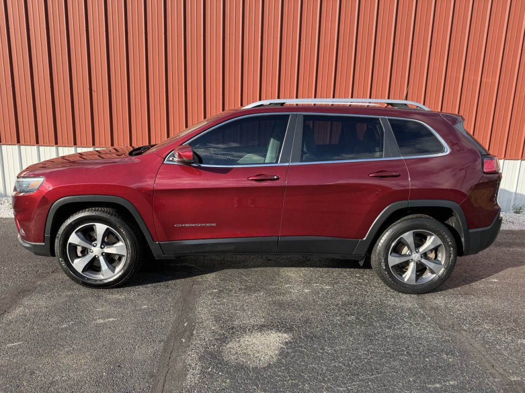 2019 Jeep Cherokee Image 2