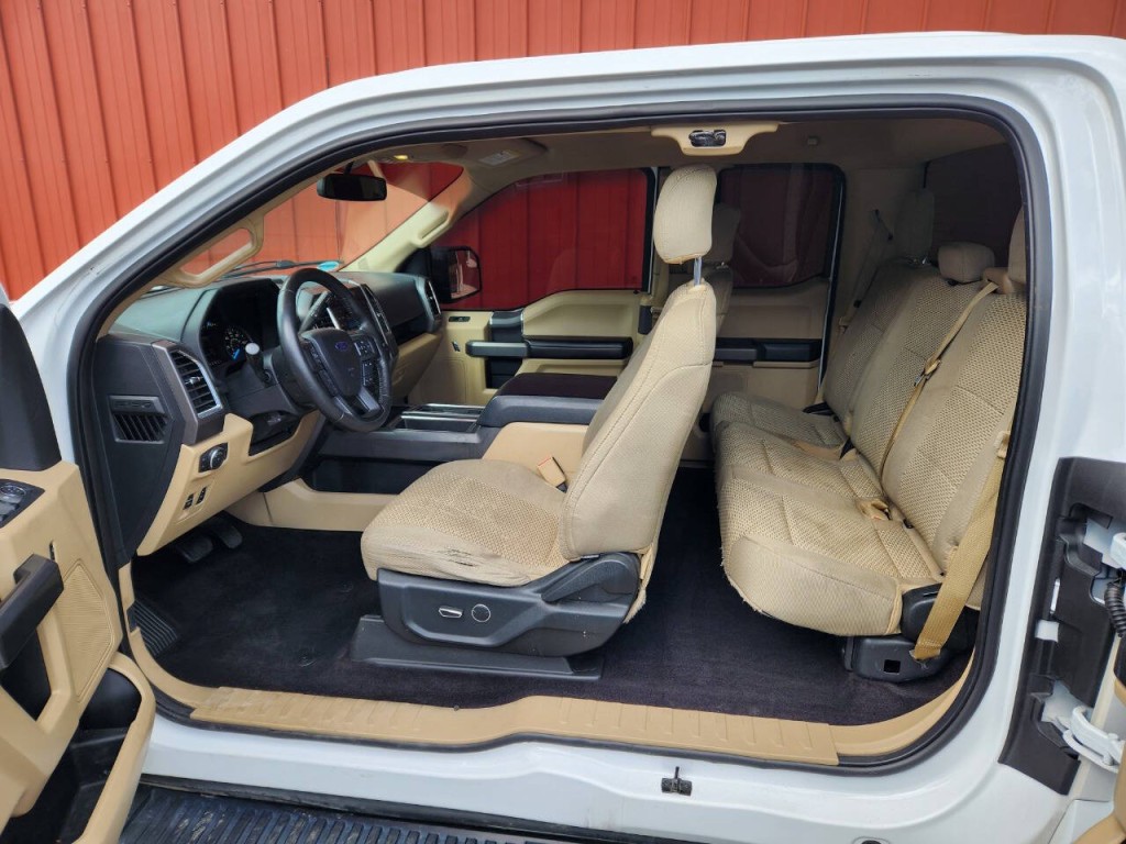 2015 Ford F-150 Image 12