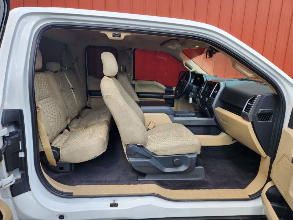 2015 Ford F-150 Image 14