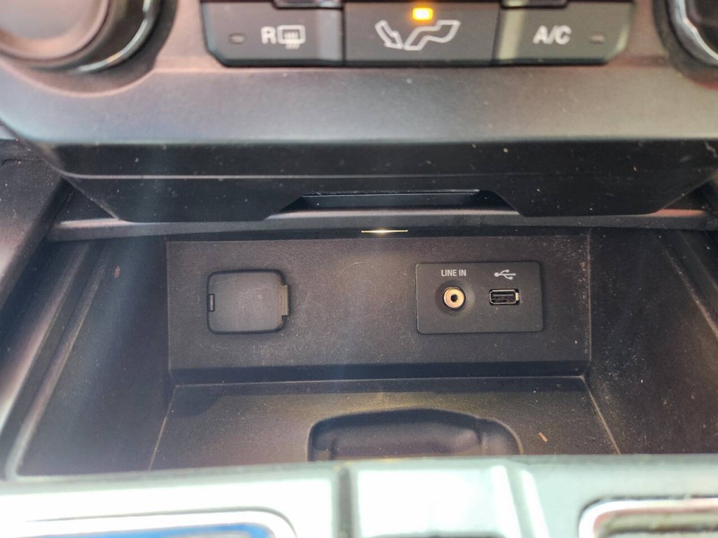 2015 Ford F-150 Image 19