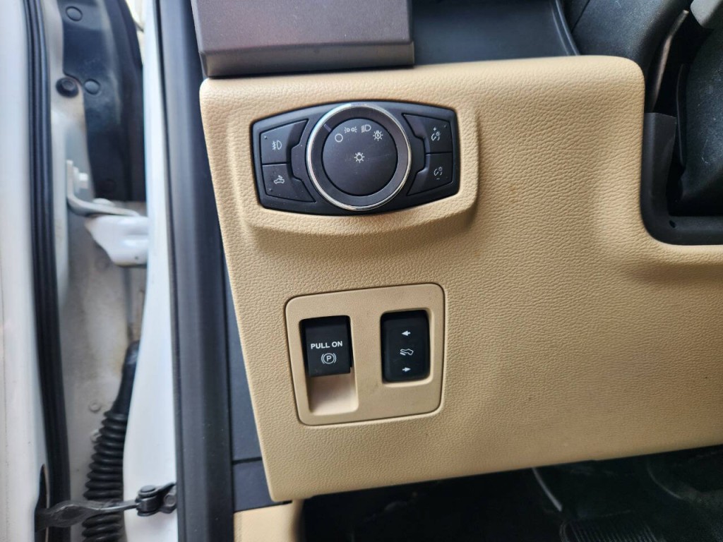2015 Ford F-150 Image 23