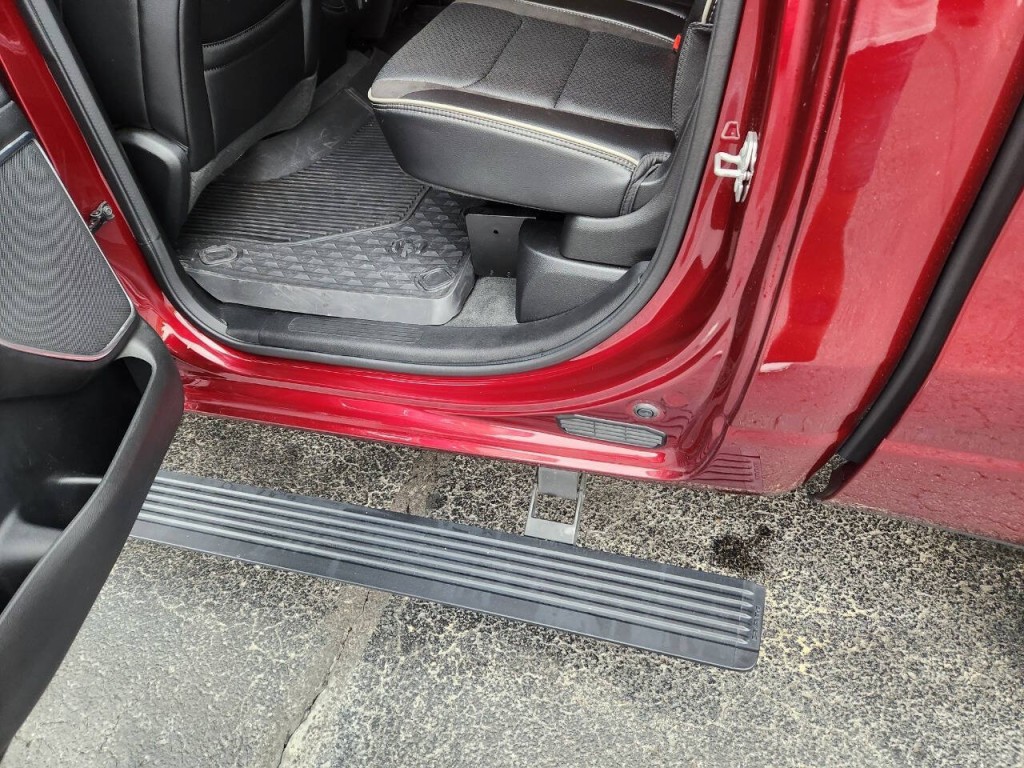 2023 RAM 1500 Image 16