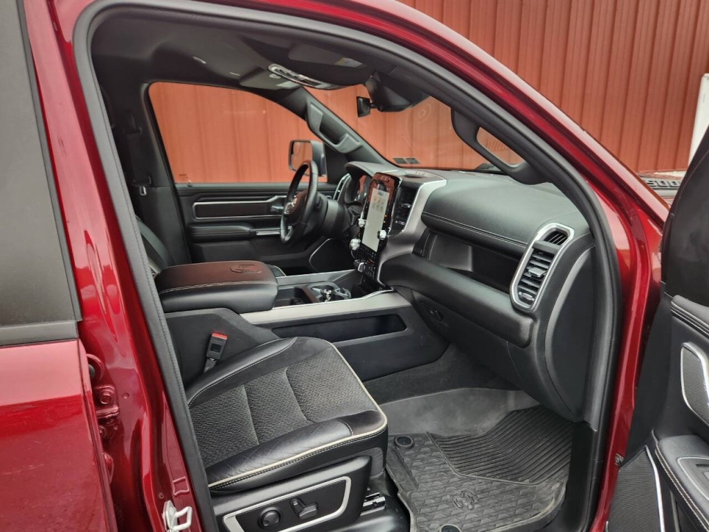 2023 RAM 1500 Image 17