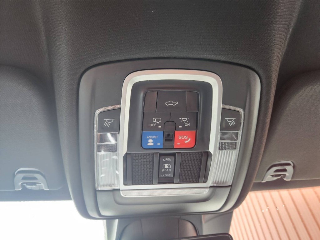 2023 RAM 1500 Image 25