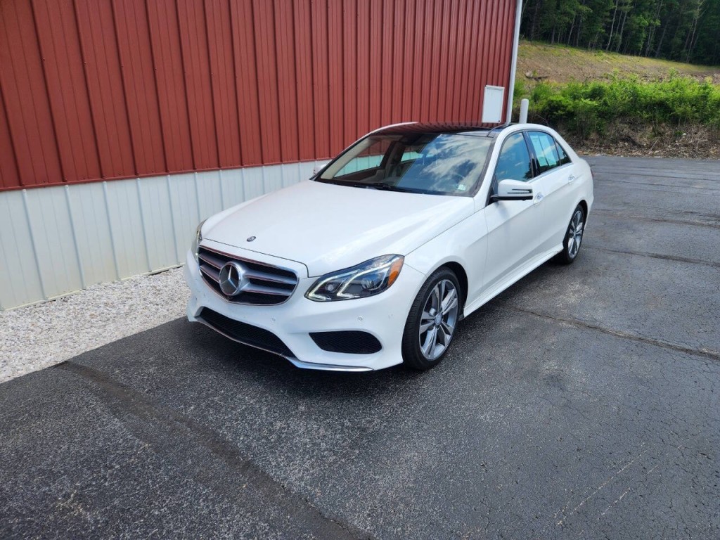 2015 Mercedes-Benz E-Class Image 2