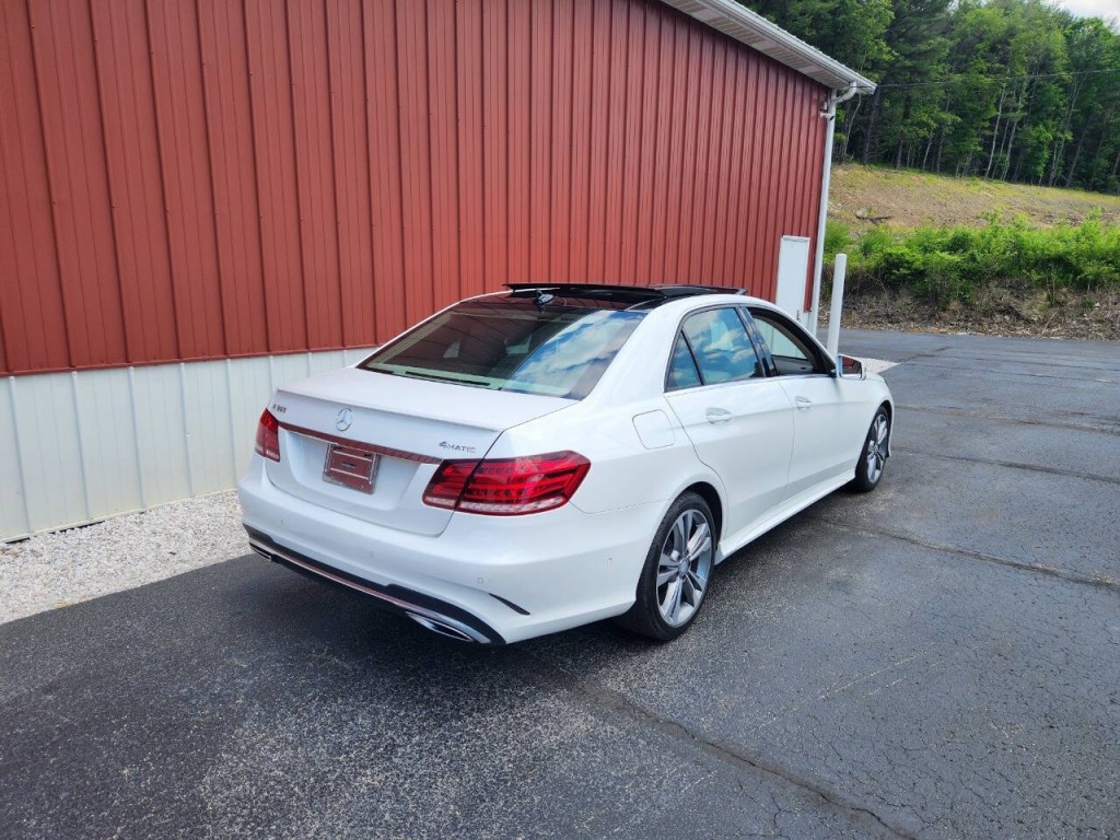 2015 Mercedes-Benz E-Class Image 6