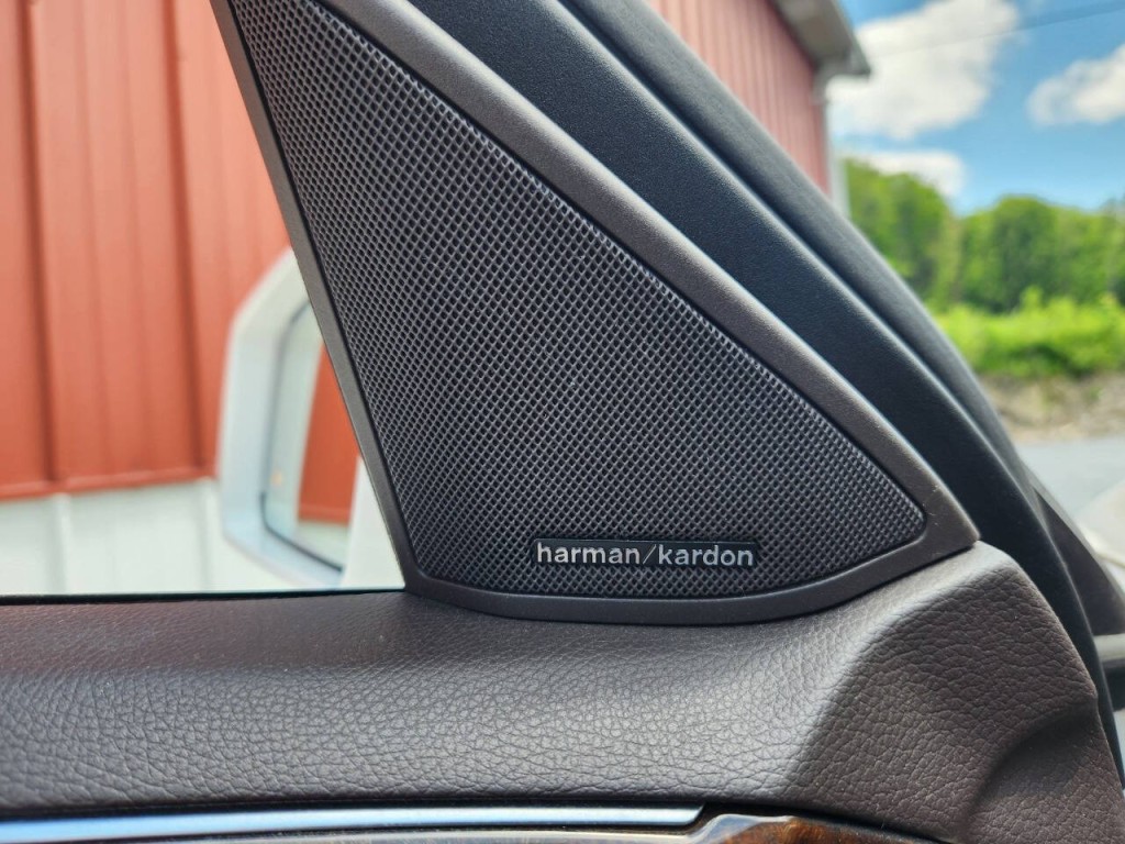 2015 Mercedes-Benz E-Class Image 22