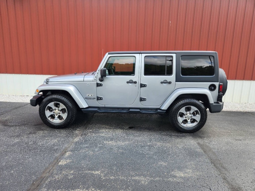 2017 Jeep Wrangler Unlimited Image 2