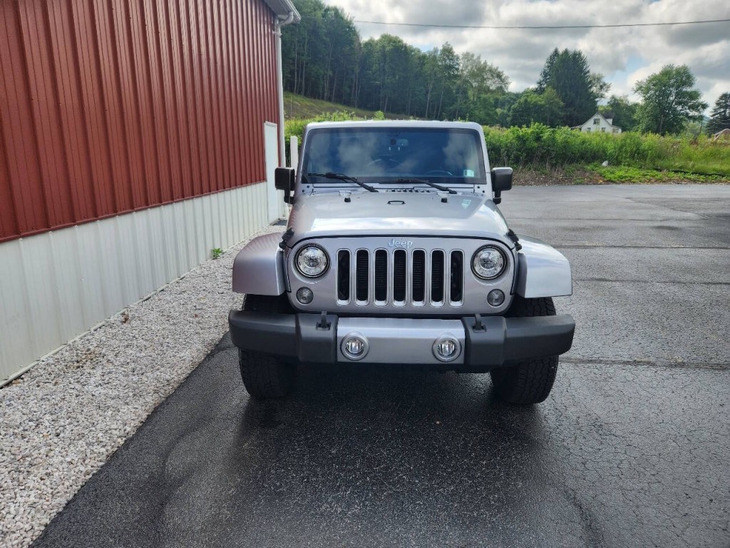 2017 Jeep Wrangler Unlimited Image 4
