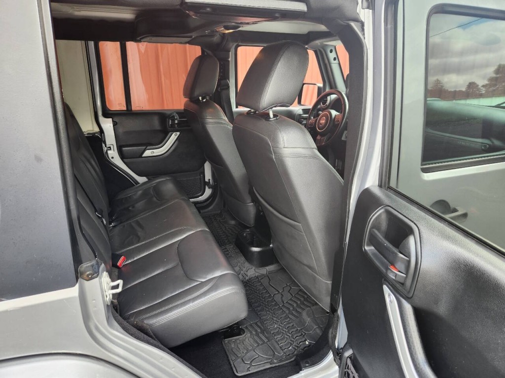 2017 Jeep Wrangler Unlimited Image 14