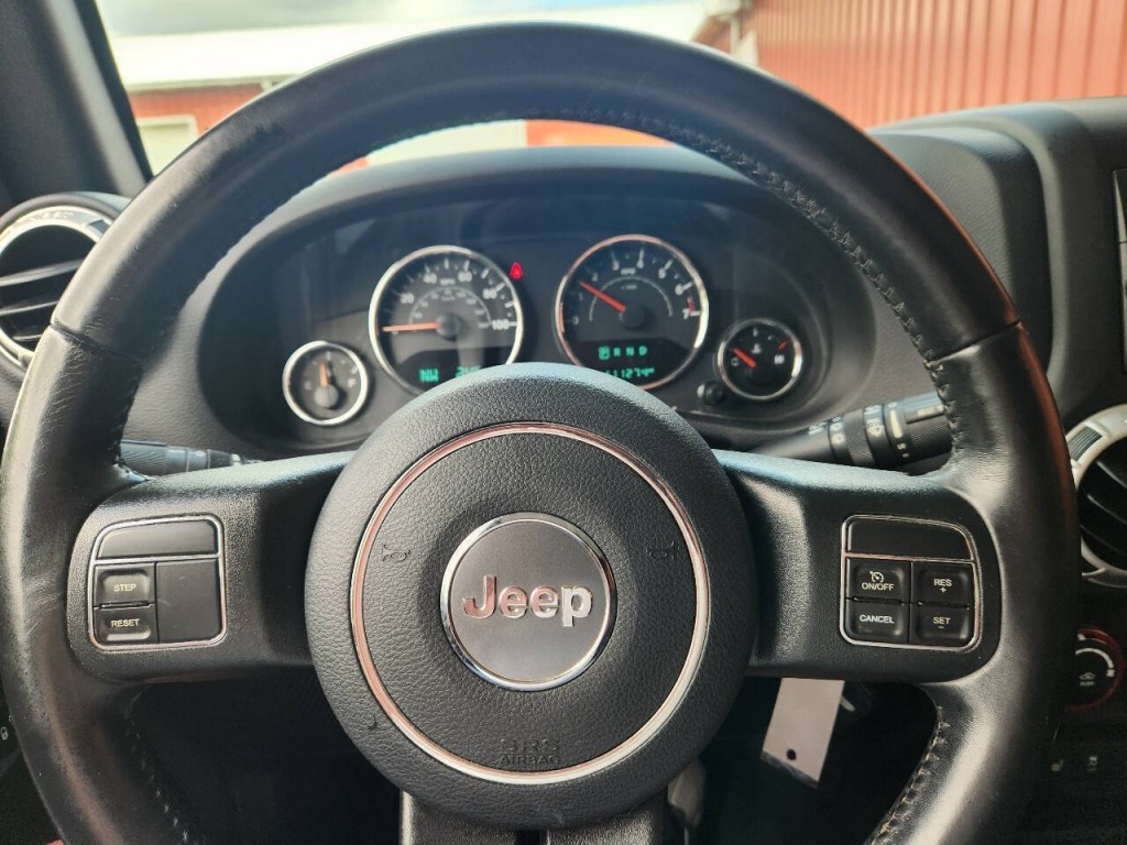 2017 Jeep Wrangler Unlimited Image 17