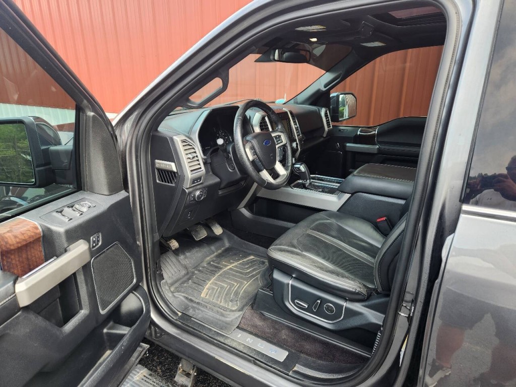 2015 Ford F-150 Image 9