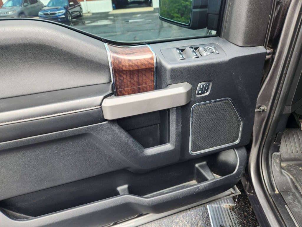 2015 Ford F-150 Image 10