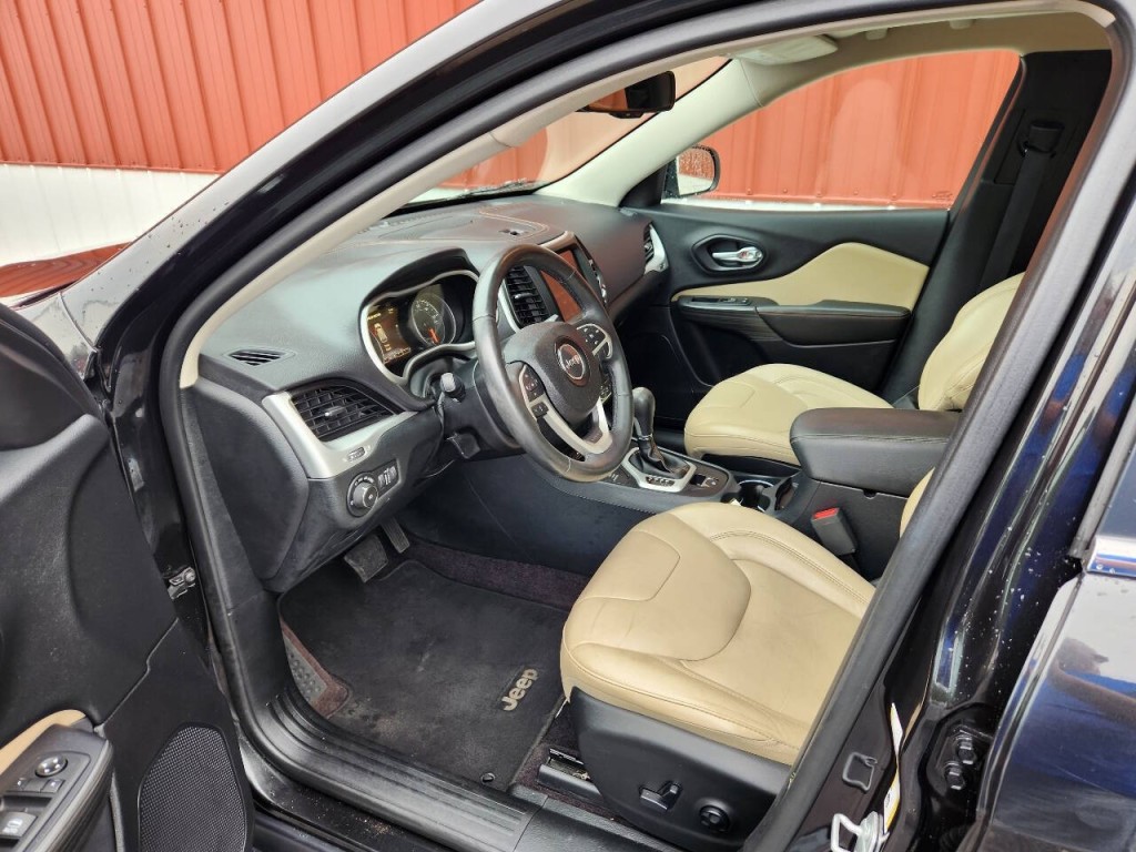 2016 Jeep Cherokee Image 13