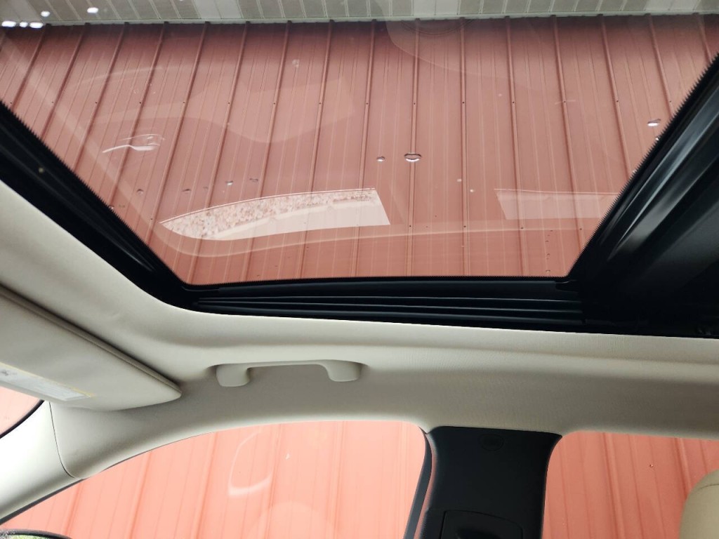 2016 Jeep Cherokee Image 22