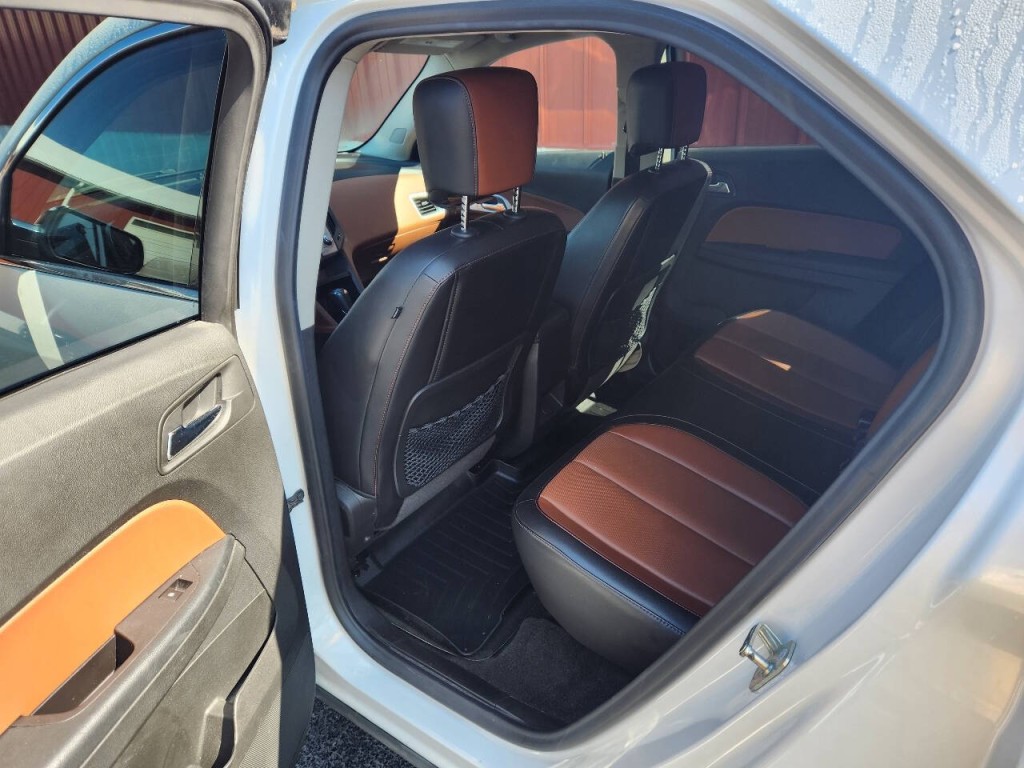 2017 Chevrolet Equinox Image 9