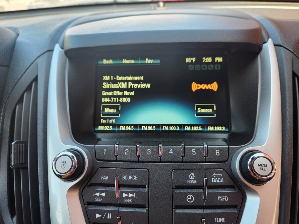 2017 Chevrolet Equinox Image 17