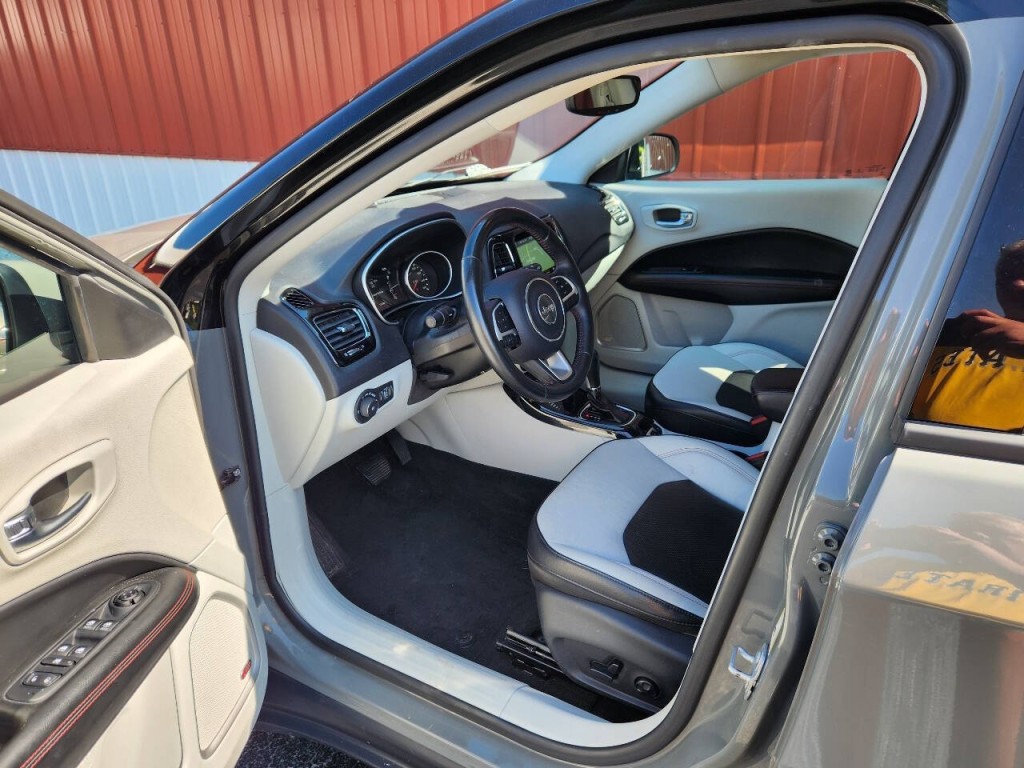 2019 Jeep Compass Image 22