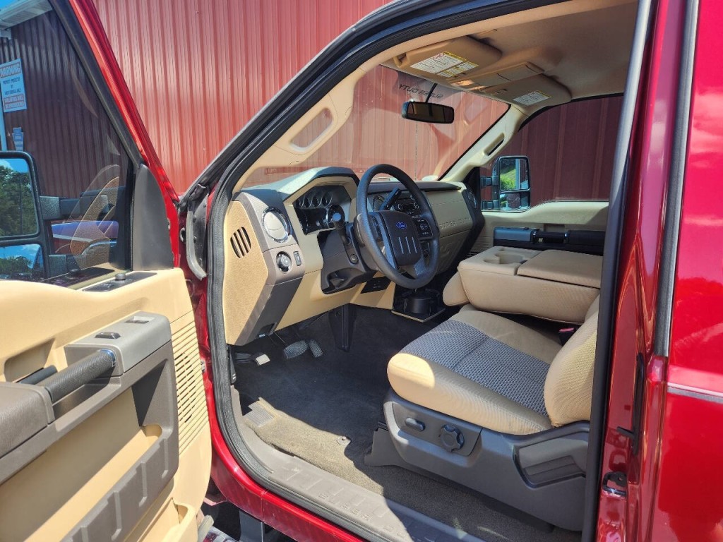 2015 Ford F-250 Image 14