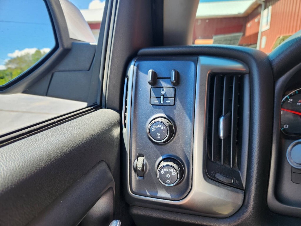 2017 Chevrolet Silverado 1500 Image 20