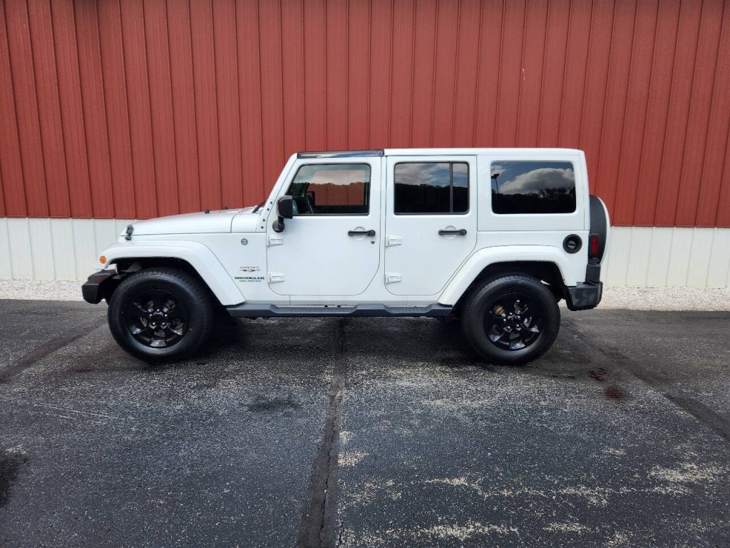 2017 Jeep Wrangler Unlimited Image 2