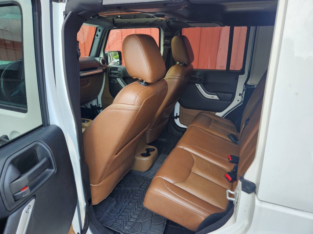 2017 Jeep Wrangler Unlimited Image 12