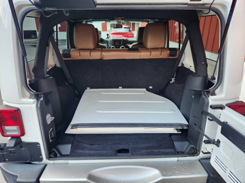 2017 Jeep Wrangler Unlimited Image 15