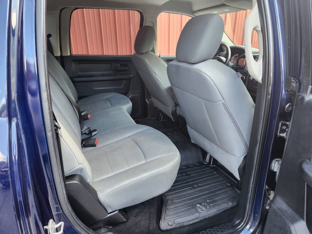 2014 RAM 1500 Image 14