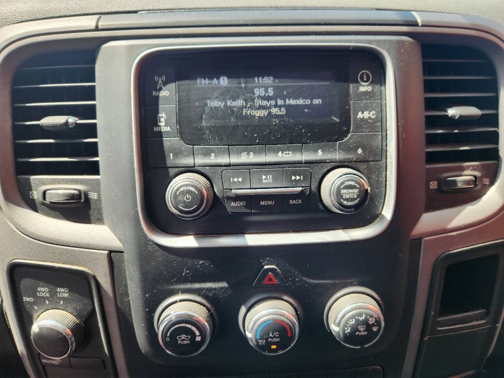 2014 RAM 1500 Image 19