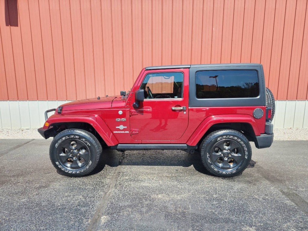 2012 Jeep Wrangler Image 2