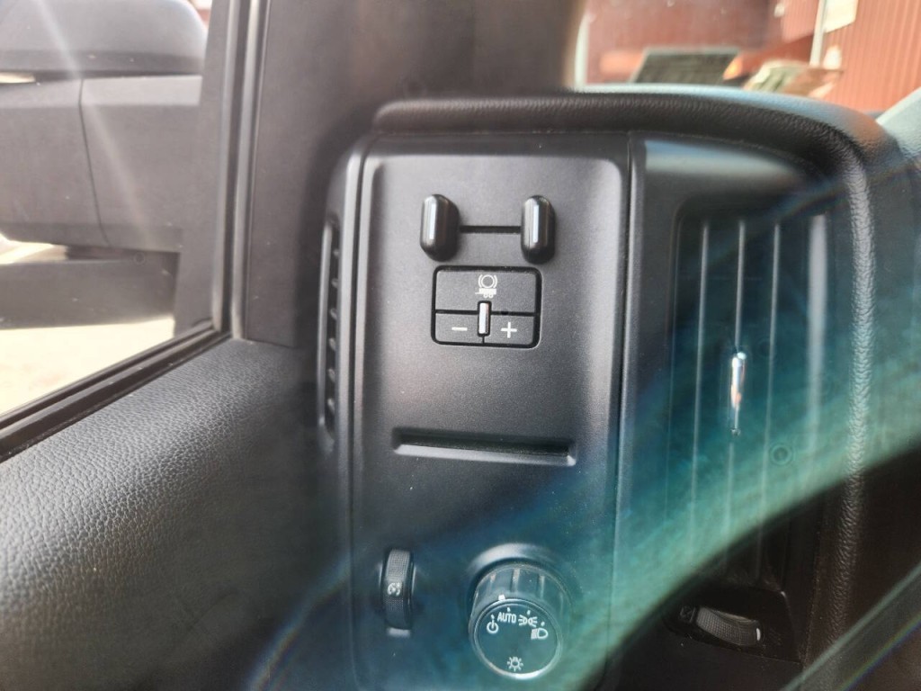 2019 Chevrolet Silverado 1500 Image 17