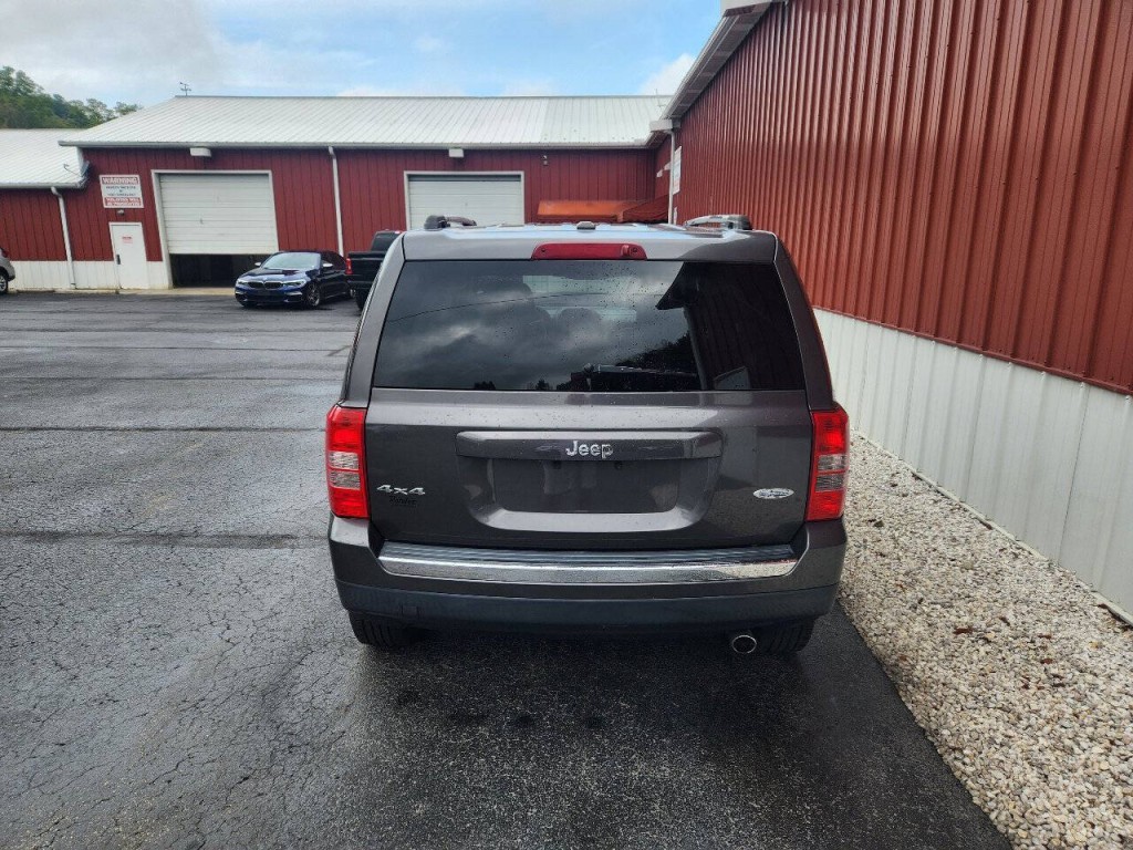 2016 Jeep Patriot Image 6